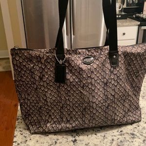 Coach Purse with pouch included